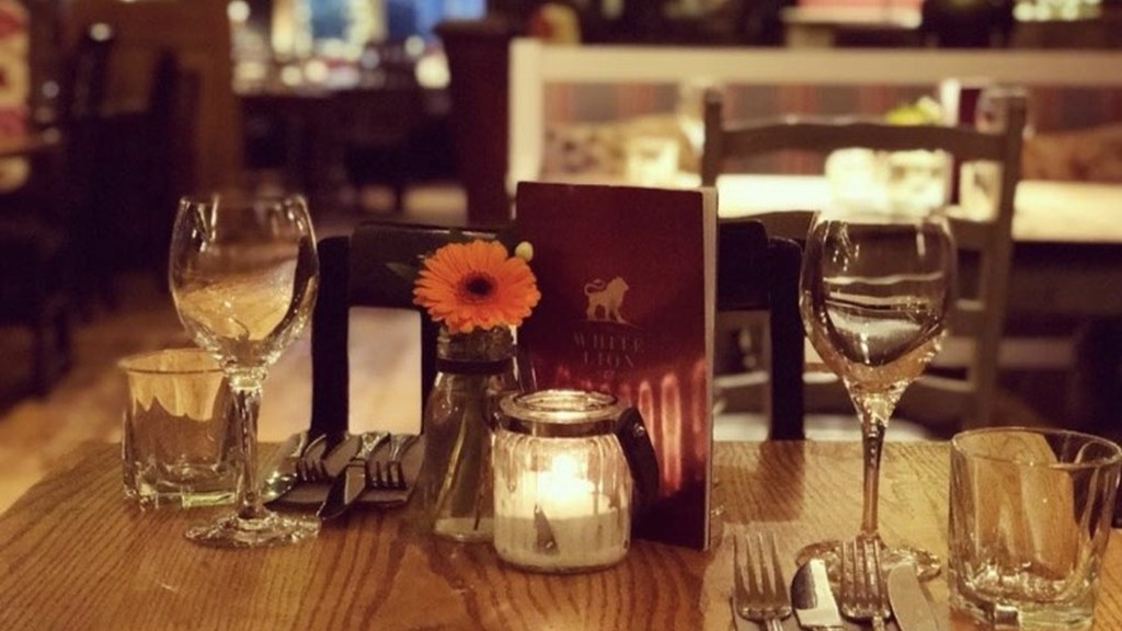 White Lion Tenterden (c).jpg (1)