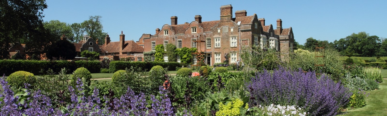 Godinton Summer Garden(c).JPG