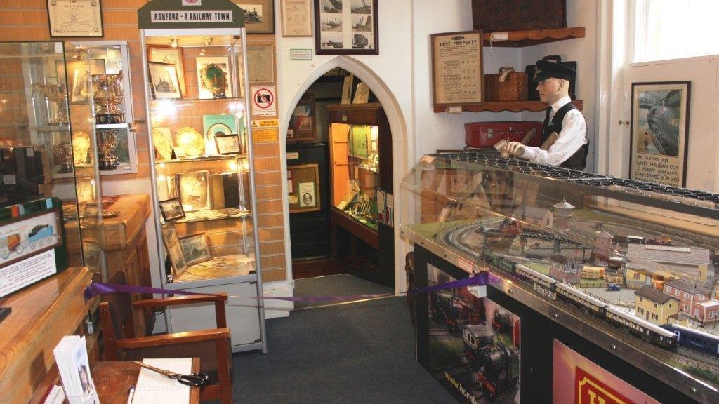 ash-museum-railway-exhibit.jpg